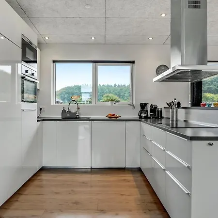Beautiful Home In Haderslev With Sauna بيت للعطل هادرسليف