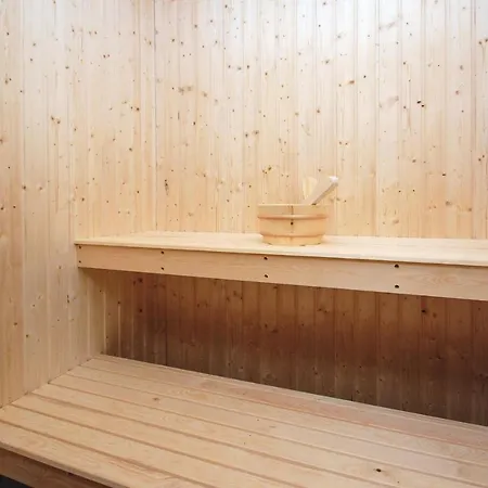 Beautiful Home In Haderslev With Sauna بيت للعطل *